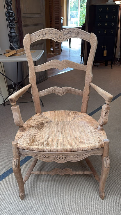 Paire fauteuils en chêne, début XXᵉ