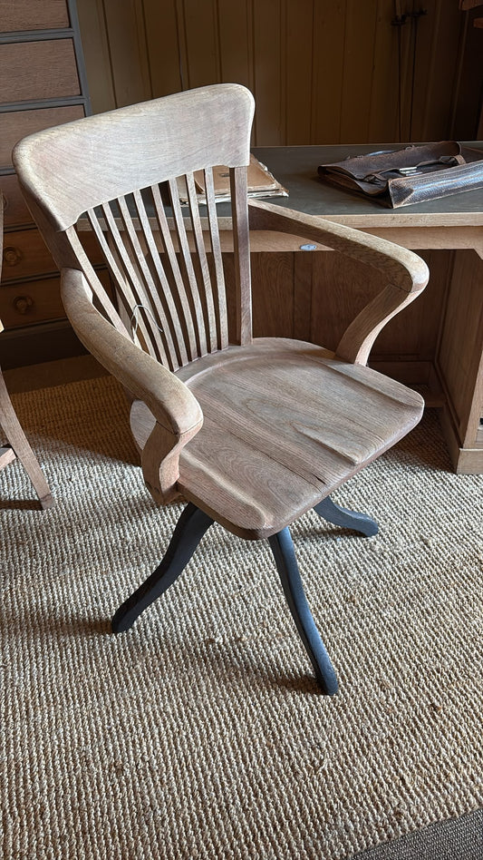 Fauteuil américain en chêne