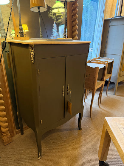 Meuble patiné bronze