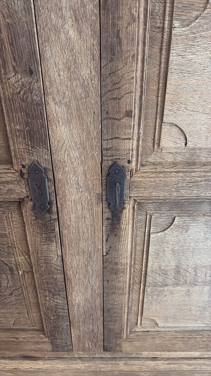 Armoire chêne massif – Début XXᵉ