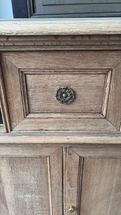 Mobilier de bureau à clapets