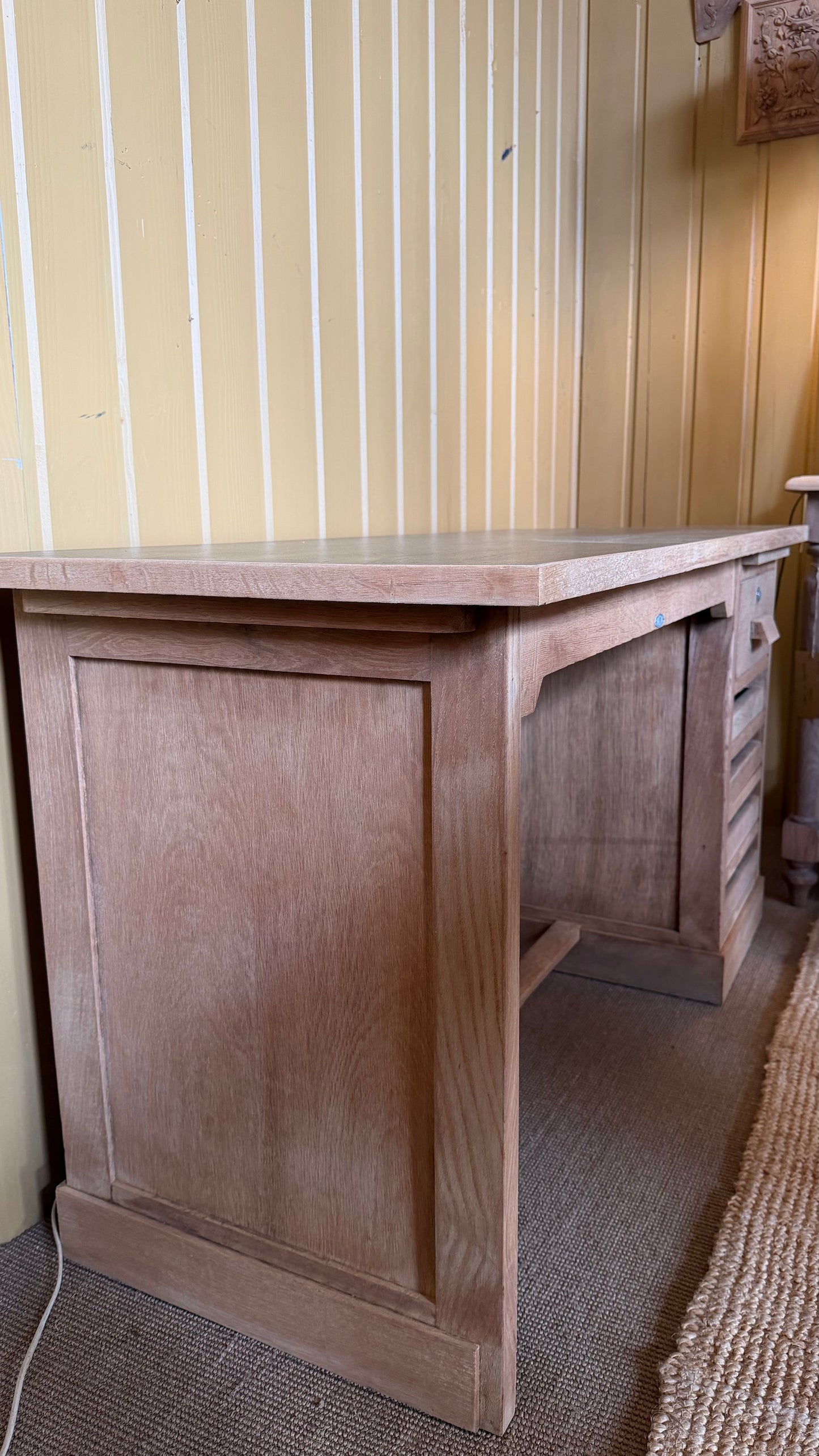 Bureau en chêne année 50