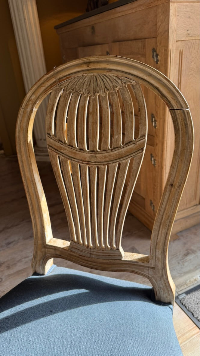 Ensemble de 8 chaises « Montgolfière » — Style Louis XVI