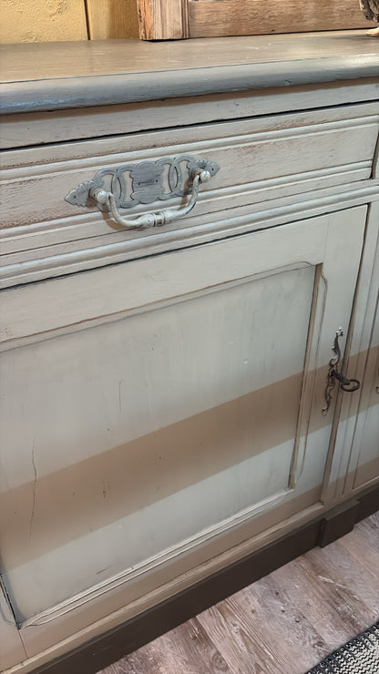 Enfilade début XXᵉ en chêne – Patinée vert bronze & gris lin