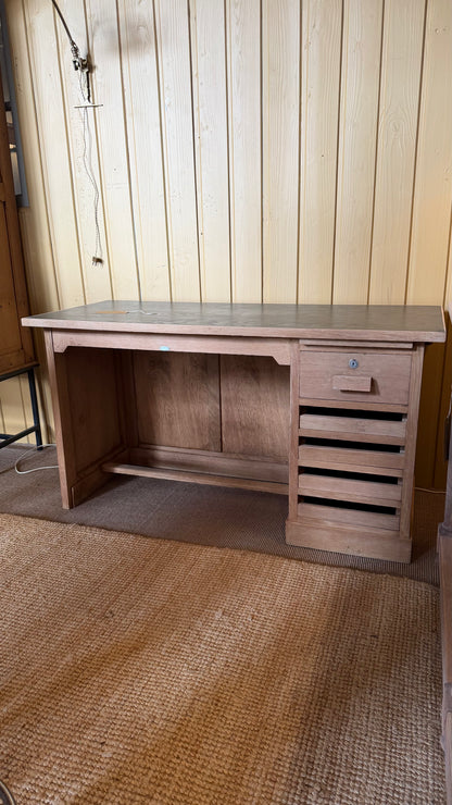 Bureau en chêne année 50