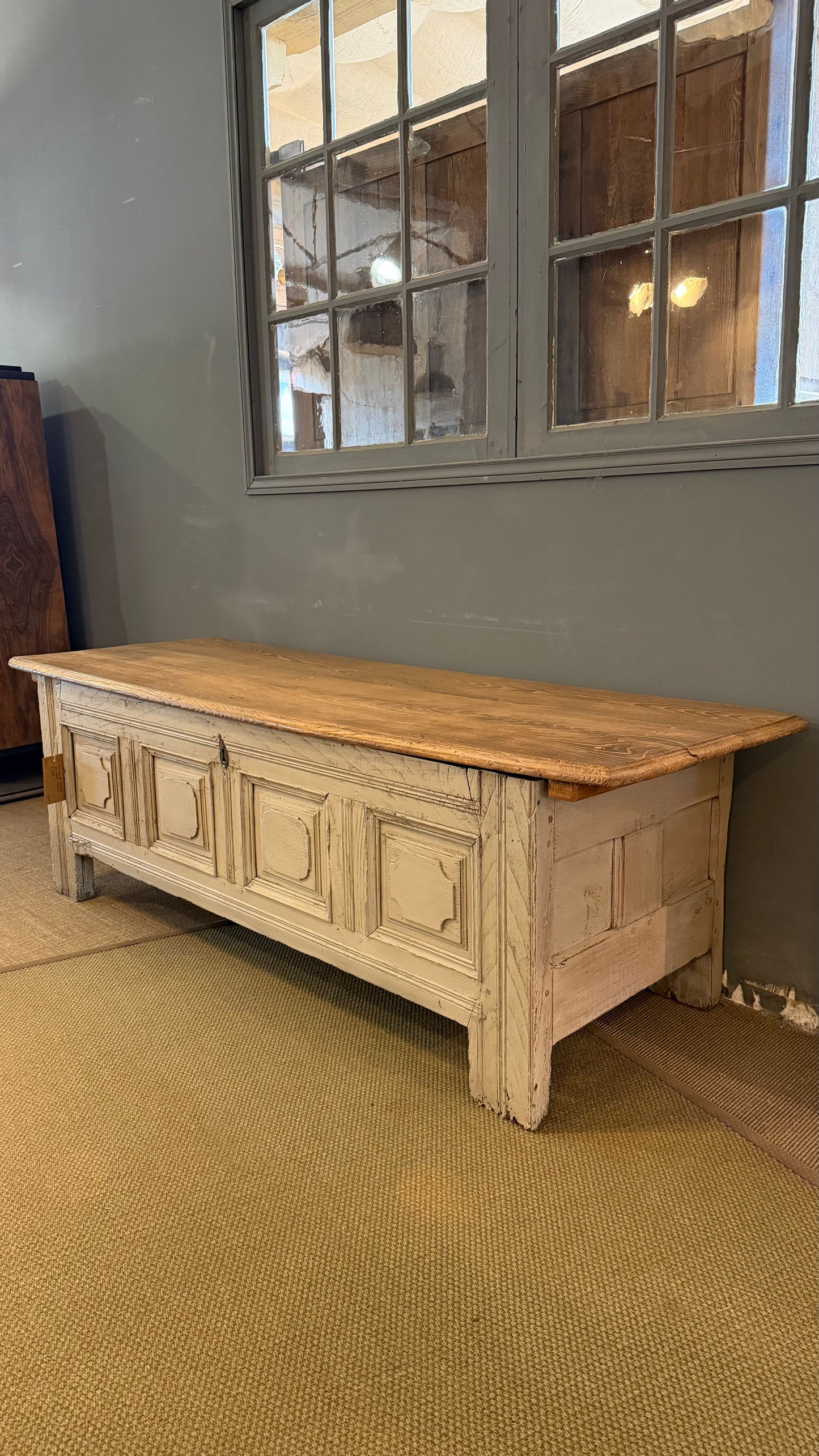 Coffre de voyage en chêne massif, XIXᵉ