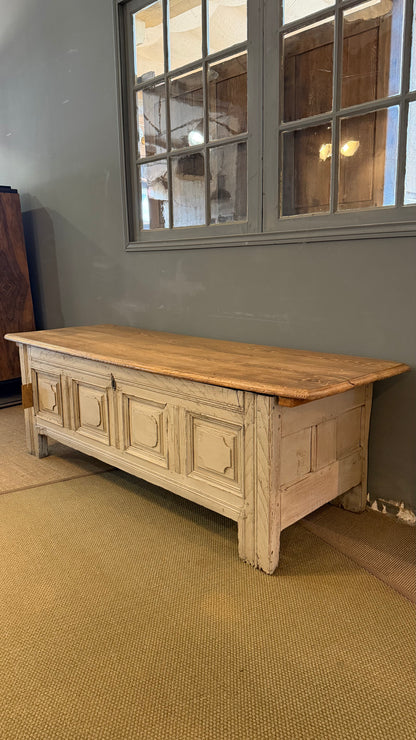 Coffre de voyage en chêne massif, XIXᵉ