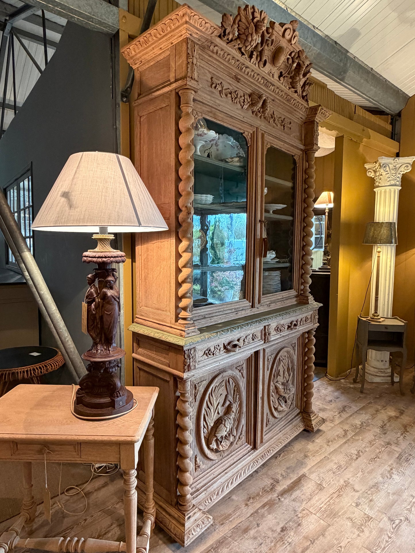 Buffet deux corps de chasse chêne massif