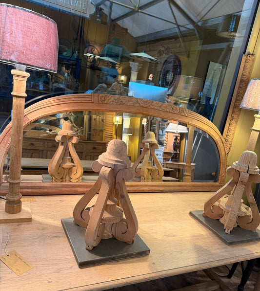 Miroir Art Déco en noyer massif