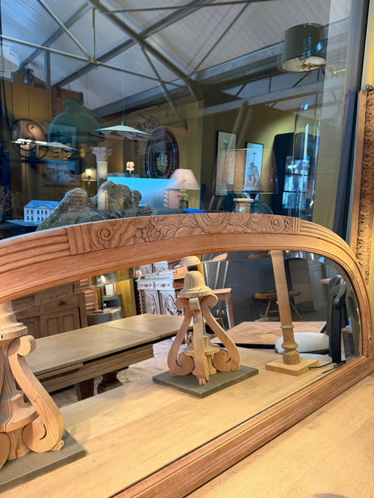 Miroir Art Déco en noyer massif