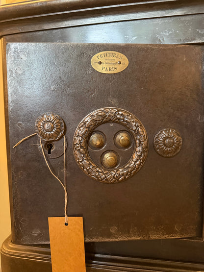 Coffre-fort en fonte et acier