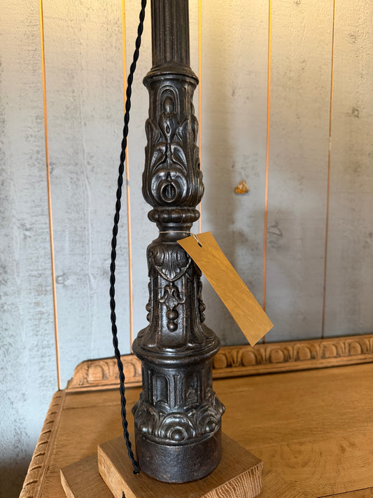 Lampe "Rambarde" en fonte